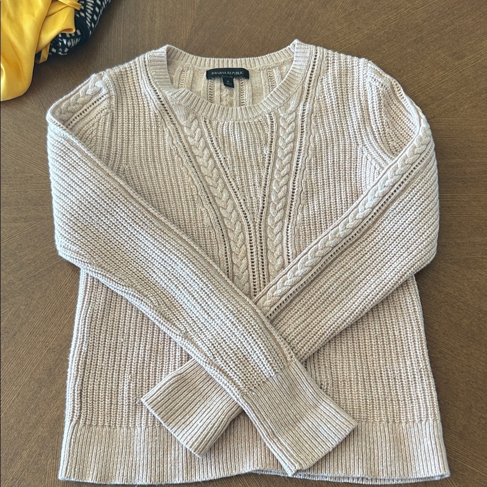 Banana Republic Cable Knit Sweater- size small. No issues.